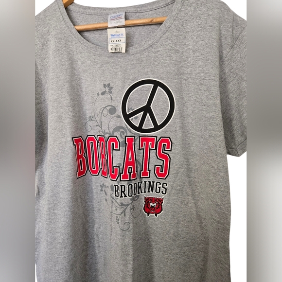 Gildan Gray Bobcats Peace Sign T-Shirt Size 2x - Picture 2 of 3